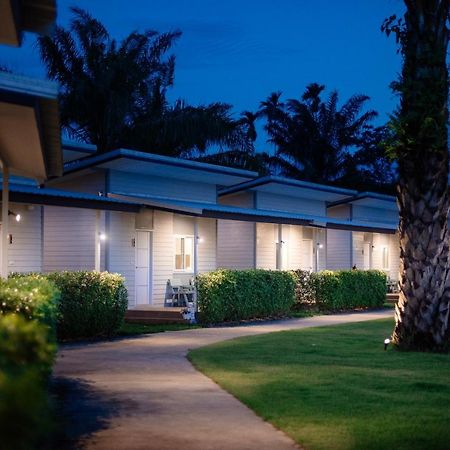 One Chumphon Hotel エクステリア 写真